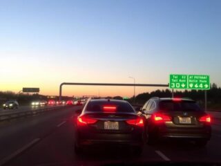 Zöld autópálya matricák – a kulcs a környezetbarát közlekedéshez?